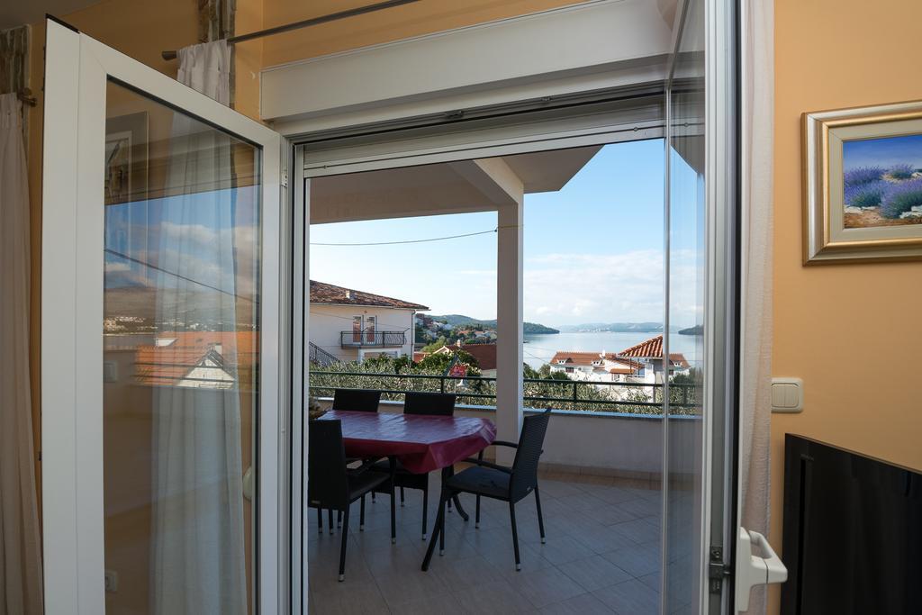 Apartments Marina Traù Esterno foto